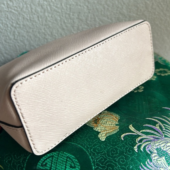 Michael Kors pink Cosmetic Bag - Picture 4 of 8